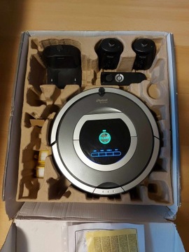 Robot sprzątajacy Roomba 780 zestaw NOWA BATERIA!