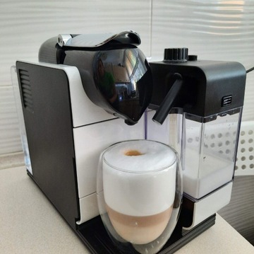 DeLonghi ekspres do kawy na kapsułki Nespresso