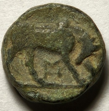 Moneta grecki brazik - Koń z literą M