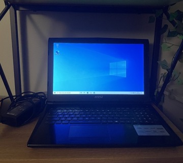 Laptop MSI CX62 i5 8gb 1tb geforce 940mx Windows