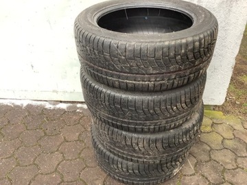 Opony zimowe 235/50/18 Nokian,cena 1 szt.komplet 4