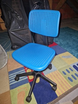 Krzeslo biurowe dziecięce IKEA