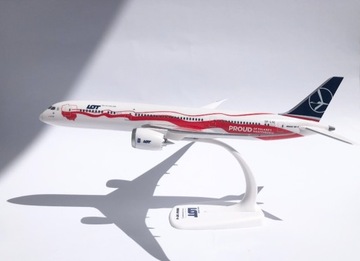 Model LOT Polish Arlines Boeing 787-900, 1:200