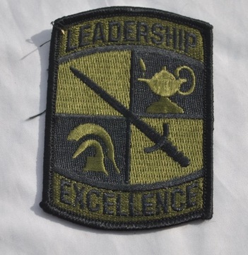 naszywka U.S. ARMY USA woodland LEADERSHIP EXCEL