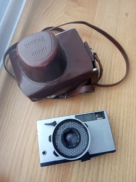 analogowy aparat fotograficzny zorki 11 zestawie z obiektywem industar