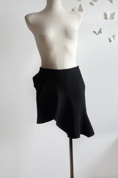 Elegancka czarna spódniczka mini z falbaną Zara S