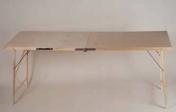 Stół do tapetowania z blatem ze sklejki