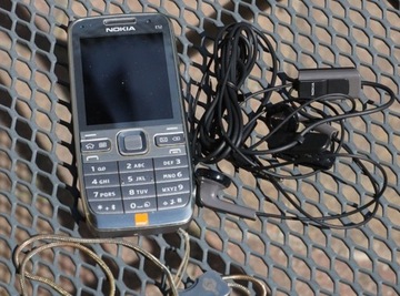 Telefon komórkowy Nokia E52 - stan nieznany
