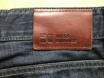 Spodnie marki Hugo Boss Orange  rozmiar 31x34