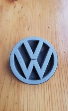 Logo emblemat VW PASSAT B3 1990 rok klapa tył