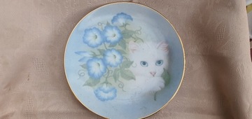 Talerz kolekcjonerski -Kot i kwiaty