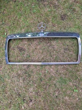 Mercedes W124 ramka atrapa grill chrom