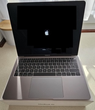 MacBook Air 13,3" Intel Core i5 16 GB / 512 GB