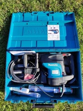 MŁOT UDAROWO-OBROTOWY SDS-MAX 1350W SET – MAKITA