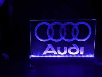Podświetlane logo AUDI