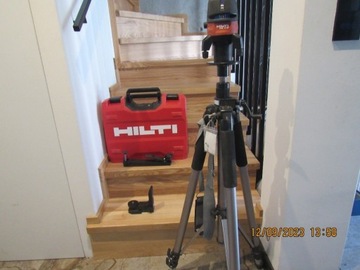 Laser krzyżowy liniowy HILTI PM 4 z dużym statywem