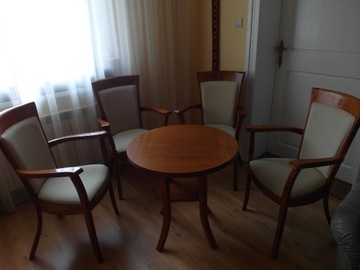 KOMPLET KAWOWY - stolik i 4 fotele