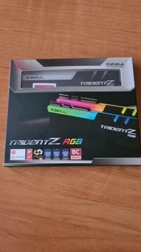 Pamięci ram DDR 4 3200 8 GB x 2