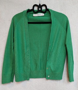 Zielony sweter, ozdobne łaty na łokciach rozmiar M