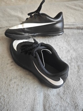 Buty piłkarskie dziecięce NIKE, R EUR 38