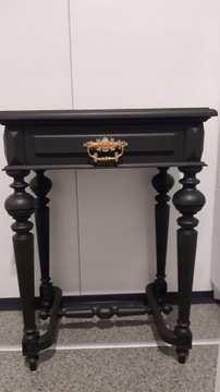 stolik pomocnik z szufladą XIX wiek czarny mat