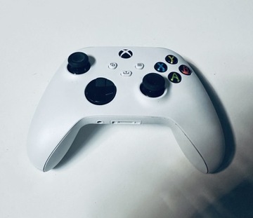 Pad do xboxa series s oraz x - stan bardzo dobry