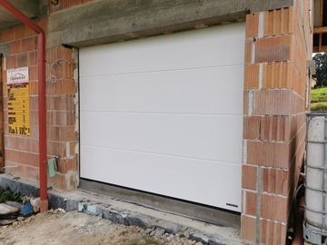 Brama garażowa Wiśniowski biała 