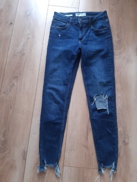 Bershka jeansy obcisłe rozm.36