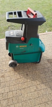 Rozdrabniacz do gałęzi Bosch axt 22D