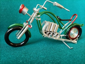 Motocykl chopper figurka z drutu prezent dekoracja