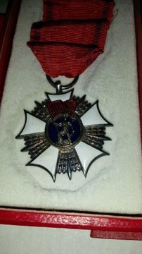 Order Sztandru Pracy legitymacja Krzyż Zasługi