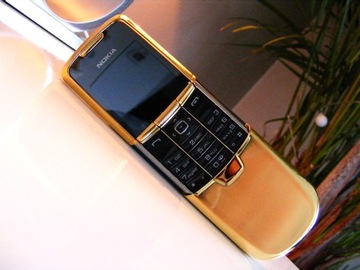 Nokia 8800 Gold (24k złoto, ochrona informacji)