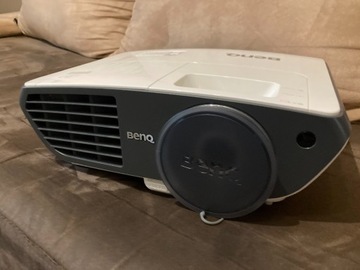 Projektor kina domowego BenQ W700 DLP HD 3D