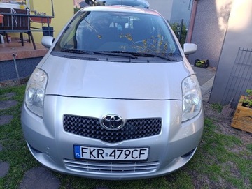 Toyota Yaris II 1.3 benzyna 