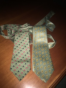 Krawaty w tonacji zielonej