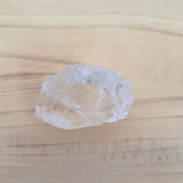 Ładny kryształ górski z Madagaskaru ponad 28 g