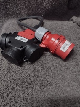 Adapter sieciowy przejściówka z 400V 16 na 230V 