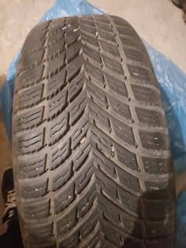 opona całoroczna 195/65R15 NOKIAN SEASONPROOF 95V