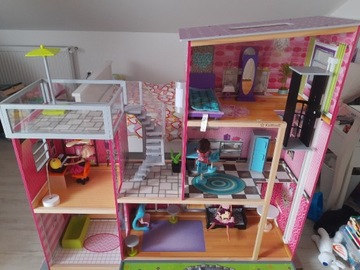 Olbrzymi domek dla lalek /Barbie z basenem KidKraft 65833