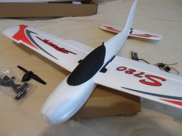 OMPHOBBY S720 - model samolotu z żyroskopem