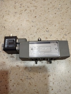 Bosch elektrozawór 0 820 024 102 +cewka 1824210220