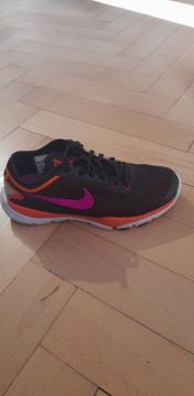 Buty Nike rozmiar 37.5