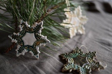 Ceramiczne gwiazdki ozdoba świąteczna na choinkę
