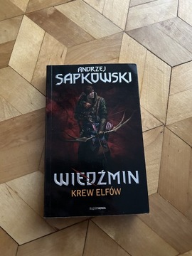 Krew elfów - Sapkowski