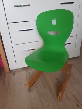 Krzesełko Apple drewniane dziecięce 
