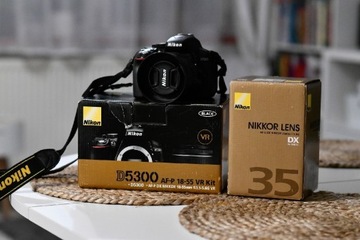 NIKON D5300 z obiektywem nikkor 35mm 1/8g
