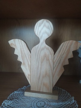Anioł figurka z drewna