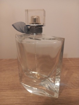 Pusty flakon La vie est belle 100ml