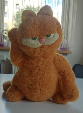 Garfield maskotka