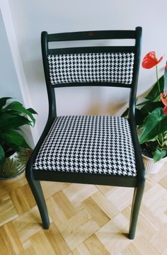 Krzesło PRL odnowione pepitka
